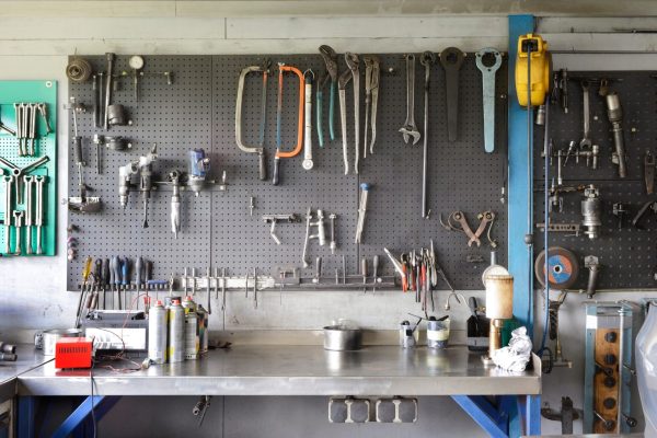 garage-workshop-toolboard-9X4VAJF garage-workshop-toolboard-9X4VAJF